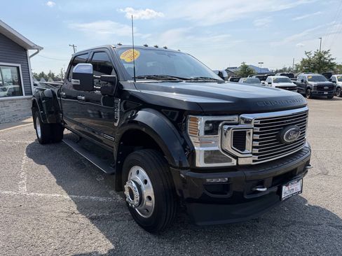 Used 2022 Ford F450 Platinum w/ FX4 Off-Road Package AWD/4WD image 7
