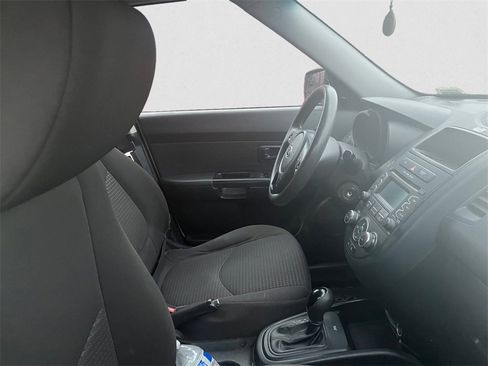 Used 2012 Kia Soul Base image 9