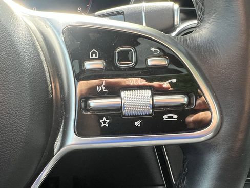 Used 2020 Mercedes-Benz GLC 300 4MATIC image 20