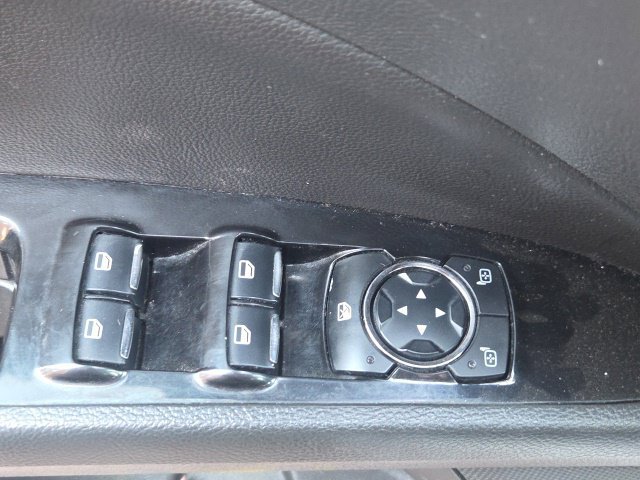Used 2014 Ford Fusion SE w/ Equipment Group 202A FWD image 19