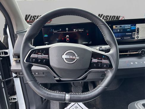 Used 2023 Nissan Ariya VENTURE+ image 21