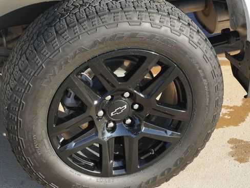 Used 2024 Chevrolet Silverado 1500 RST w/ Convenience Package II RWD image 11