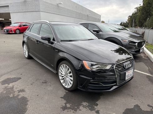 Used 2016 Audi A3 e-tron Premium Plus w/ Premium Plus Package image 2