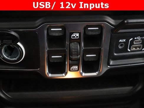 Used 2023 Jeep Gladiator Overland image 23