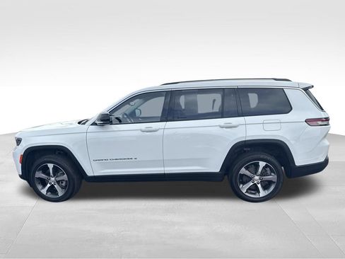Certified 2023 Jeep Grand Cherokee L Limited AWD/4WD image 7