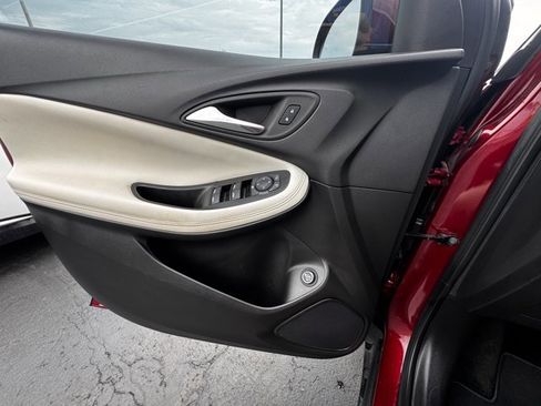 Used 2024 Buick Encore GX Preferred image 9