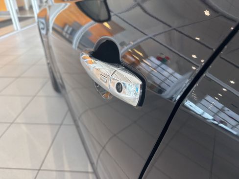 Used 2024 Nissan Altima 2.5 SV image 12