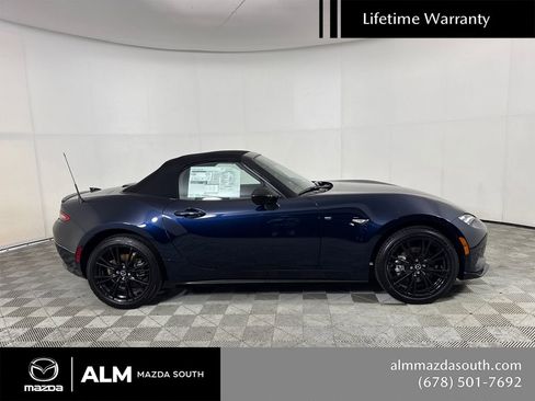 New 2026 MAZDA MX-5 Miata Club w/ Interior Package RWD image 5