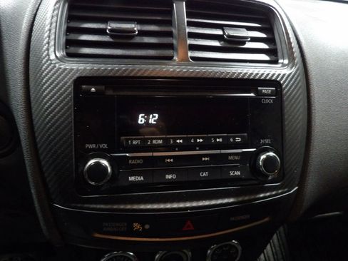 Used 2017 Mitsubishi Outlander Sport ES FWD image 12