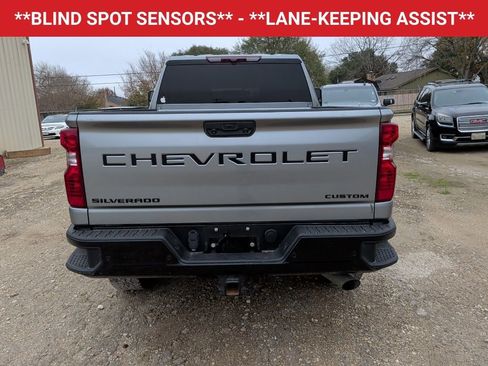 Used 2024 Chevrolet Silverado 2500 Custom w/ Custom Value Package image 7