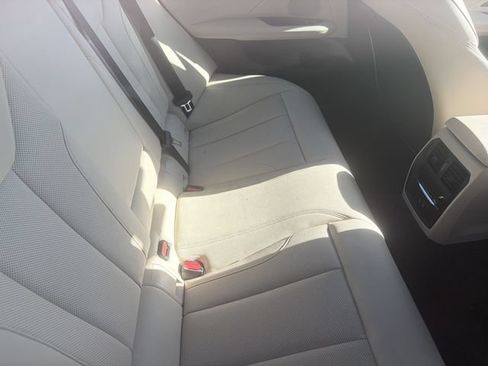 Used 2023 BMW i4 eDrive40 w/ Premium Package RWD image 6