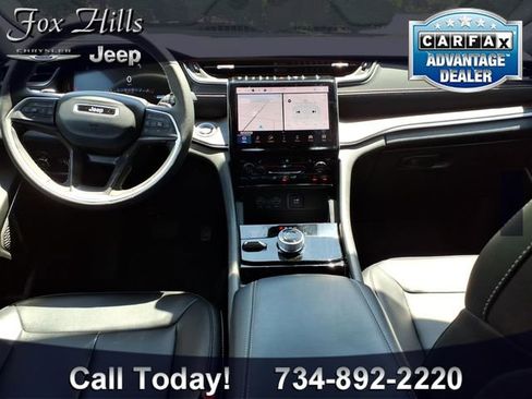 Used 2023 Jeep Grand Cherokee Limited AWD/4WD image 13