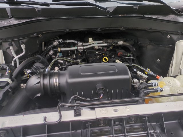 Used 2023 Ford Explorer XLT AWD/4WD image 25