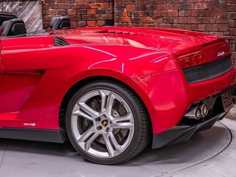 Used 2014 Lamborghini Gallardo LP 550-2 image 7