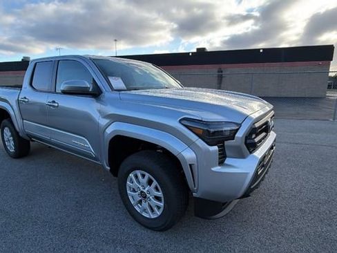 New 2026 Toyota Tacoma SR5 AWD/4WD image 9