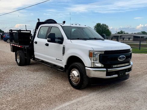 Used 2020 Ford F350 XL w/ Power Equipment Group AWD/4WD image 2
