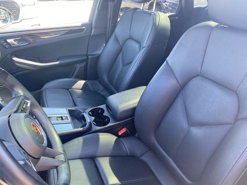 Used 2022 Porsche Macan image 20