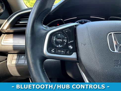 Used 2019 Honda Civic Touring image 11