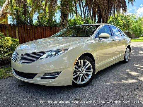 Used 2014 Lincoln MKZ Hybrid w/ Equipment Group 202A Reserve FWD image 8