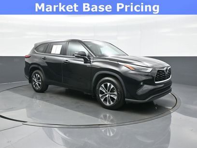 Used 2022 Toyota Highlander XLE