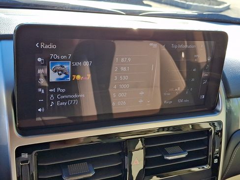 Used 2023 Lexus GX 460 Premium w/ Premium Package AWD/4WD image 18