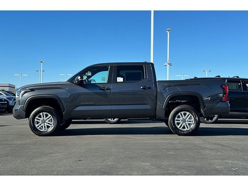 New 2026 Toyota Tundra SR5 AWD/4WD image 7