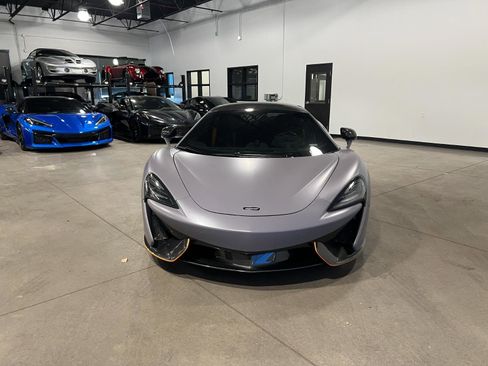 Used 2017 McLaren 570S Base image 8