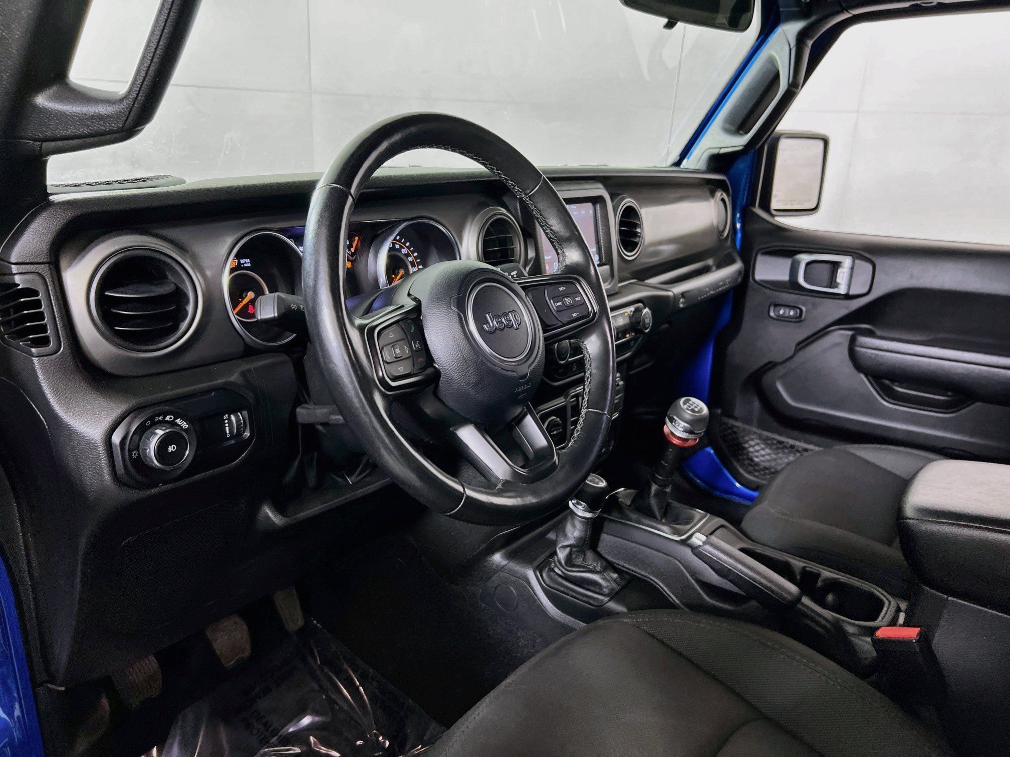 Used 2023 Jeep Wrangler Unlimited Sport AWD/4WD image 9