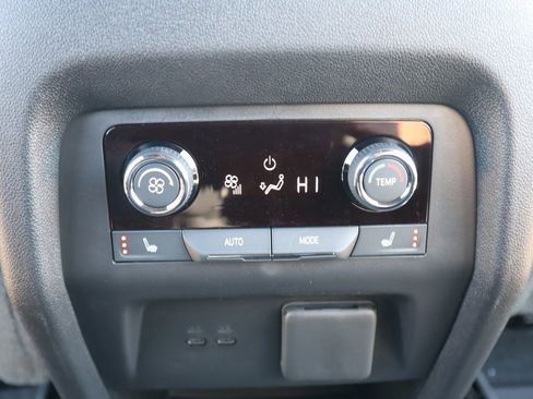 New 2026 Chevrolet Traverse RS w/ LPO, Floor Liner Package FWD image 16