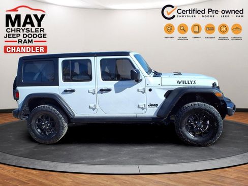 Used 2024 Jeep Wrangler Willys image 2