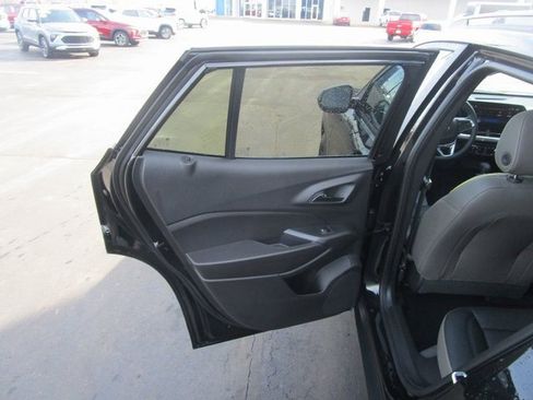 Certified 2025 Chevrolet Trax ACTIV w/ Sunroof Package image 17