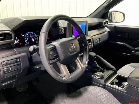Used 2026 Toyota 4Runner SR5 AWD/4WD image 14