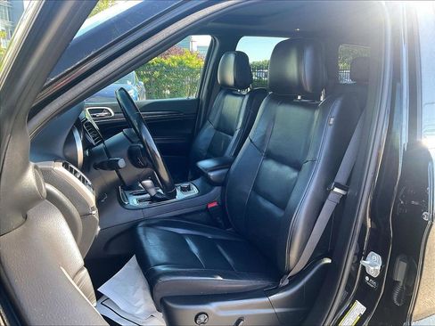 Used 2021 Jeep Grand Cherokee Limited AWD/4WD image 10