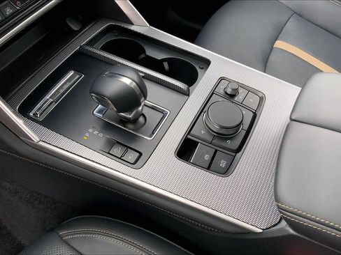 Used 2024 MAZDA CX-90 3.3 Turbo S w/ Premium Package image 17