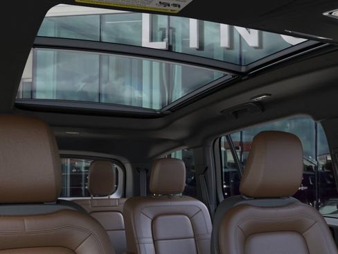 New 2026 Lincoln Aviator Reserve w/ Jet Appearance Package RWD image 22