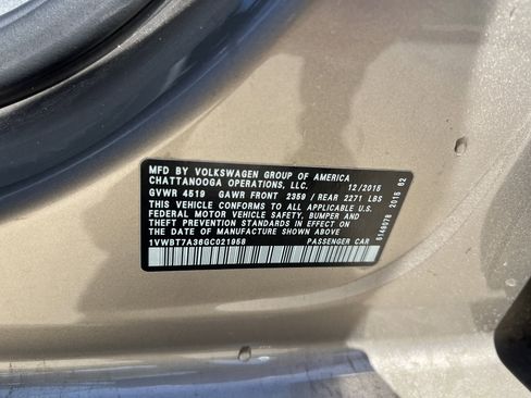 Used 2016 Volkswagen Passat 1.8T SE image 32