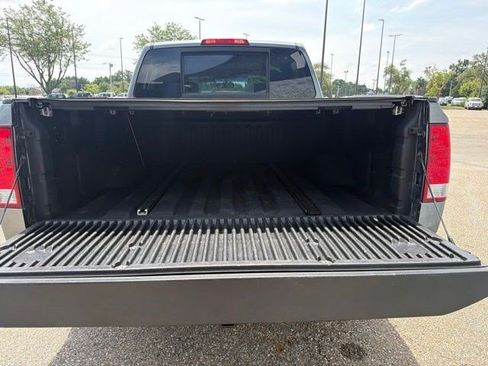 Used 2014 Nissan Titan SL AWD/4WD image 18