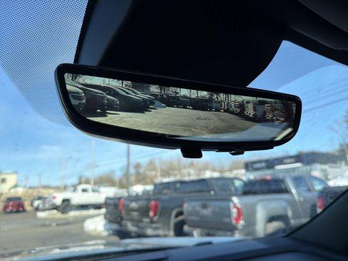 New 2026 Chevrolet Tahoe High Country image 18