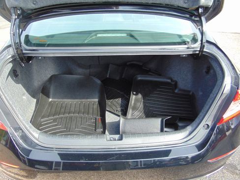Used 2018 Honda Accord Sport image 33