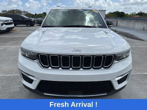Used 2024 Jeep Grand Cherokee Limited 4xe image 17
