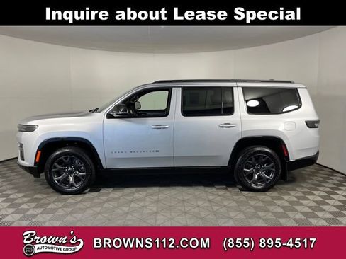 Used 2026 Jeep Grand Wagoneer Limited w/ Premium Group II AWD/4WD image 4