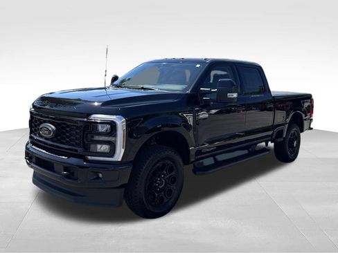 Used 2026 Ford F250 Lariat w/ Black Appearance Package AWD/4WD image 3