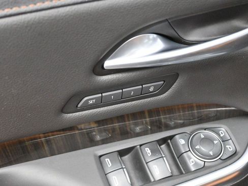 Certified 2022 Cadillac XT4 Premium Luxury w/ Enhanced Visibility Package AWD/4WD image 11