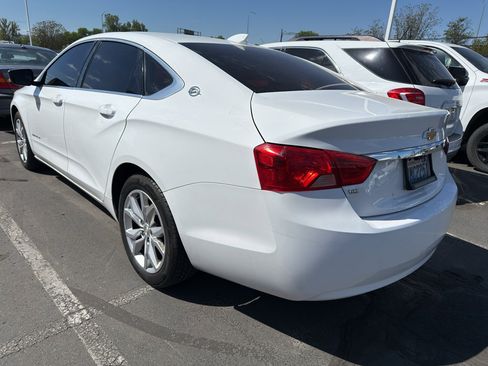 Used 2017 Chevrolet Impala LT FWD image 3