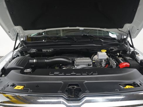 Used 2022 RAM 1500 Laramie AWD/4WD image 28