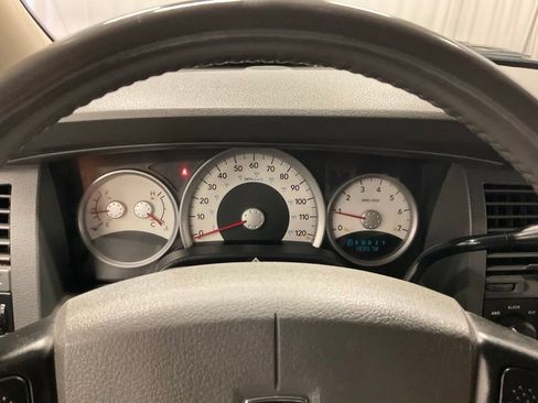 Used 2006 Dodge Durango Limited w/ Travel Convenience Group AWD/4WD image 2