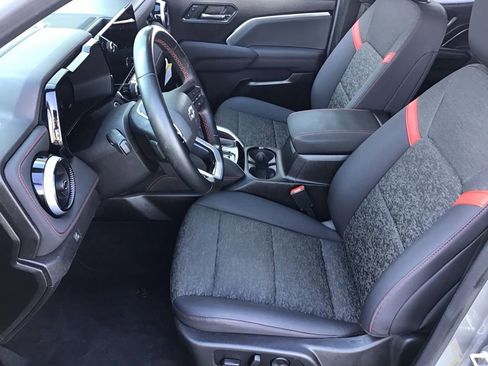 Used 2024 Chevrolet Colorado Z71 w/ Z71 Convenience Package 2 image 7