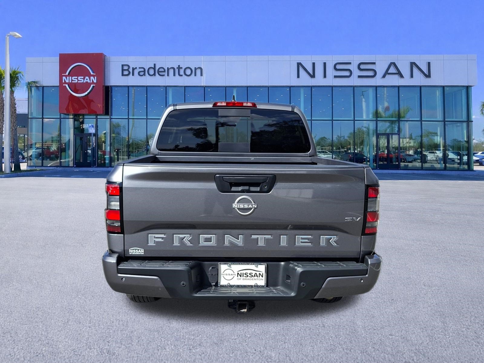 Used 2024 Nissan Frontier SV w/ SV Convenience Package RWD image 6