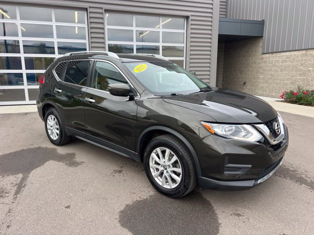 Used 2017 Nissan Rogue SV AWD/4WD image 3