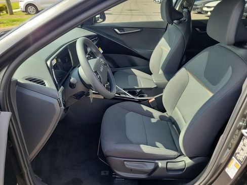 New 2026 Kia Niro LX FWD image 21